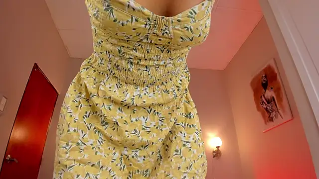 Snapshot of dani_skinny_ chatting on 02/27/25, 11:52 dani skinny  online show from 02/27/25, 11:52