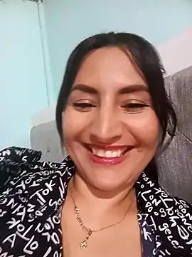 Snapshot of ELISA_90 chatting on 01/29/25, 10:01 ELISA 90 online show from 01/29/25, 10:01