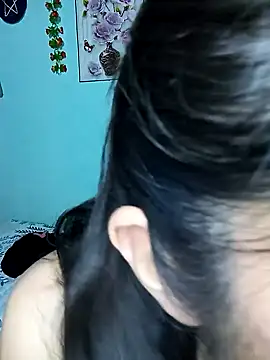 Snapshot of ELISA_90 chatting on 02/01/25, 07:44 ELISA 90 online show from 02/01/25, 07:44