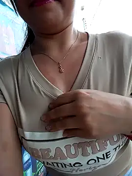 Snapshot of ELISA_90 chatting on 02/05/25, 04:03 ELISA 90 online show from 02/05/25, 04:03