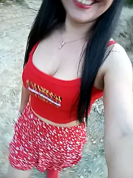 Snapshot of ELISA_90 chatting on 02/05/25, 11:06 ELISA 90 online show from 02/05/25, 11:06