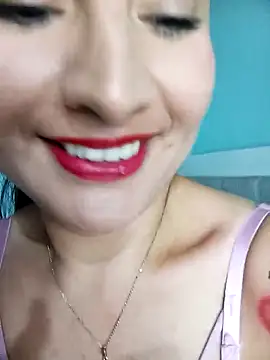 Snapshot of ELISA_90 chatting on 02/13/25, 04:17 ELISA 90 online show from 02/13/25, 04:17