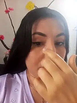 Snapshot of ELISA_90 chatting on 02/17/25, 04:15 ELISA 90 online show from 02/17/25, 04:15