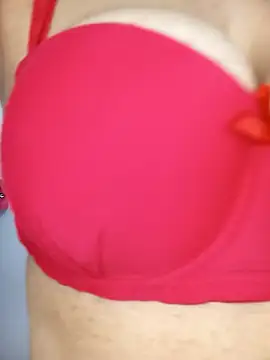 Snapshot of ELISA_90 chatting on 11/15/25, 05:09 ELISA 90 online show from 11/15/25, 05:09