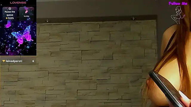 VictoriaMazze online show from 01/08/26, 03:31