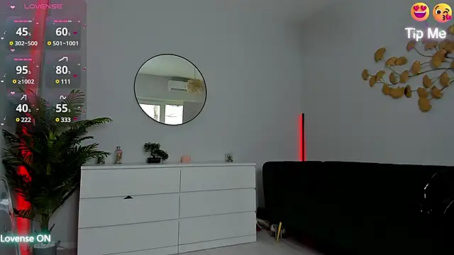 Snapshot of Jessy_Cruz chatting on 12/15/24, 08:08 Jessy Cruz online show from 12/15/24, 08:08