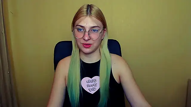 Luna Lush  online show from 01/13/25, 11:30