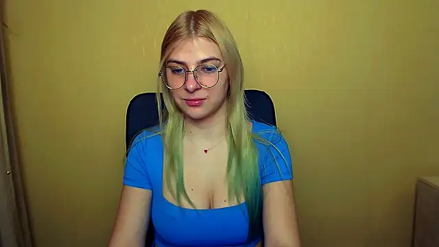 Luna Lush  online show from 01/25/25, 08:31