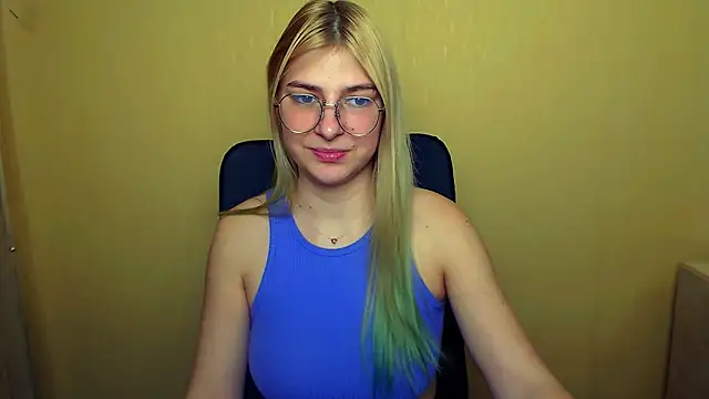 Luna Lush  online show from 02/06/25, 12:26