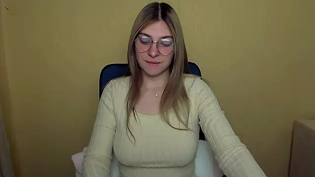 Luna Lush  online show from 10/01/25, 08:42