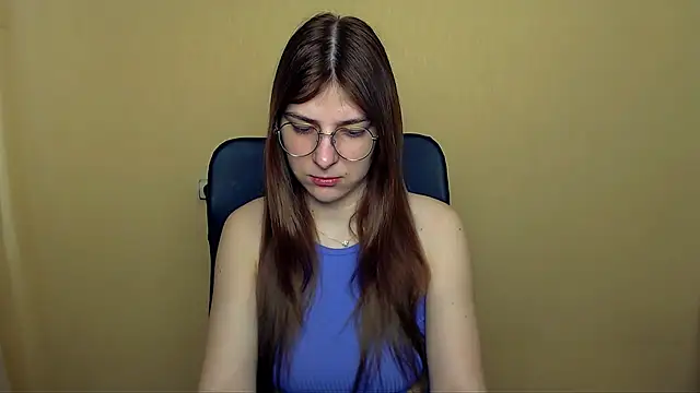 Luna Lush  online show from 03/11/26, 10:21