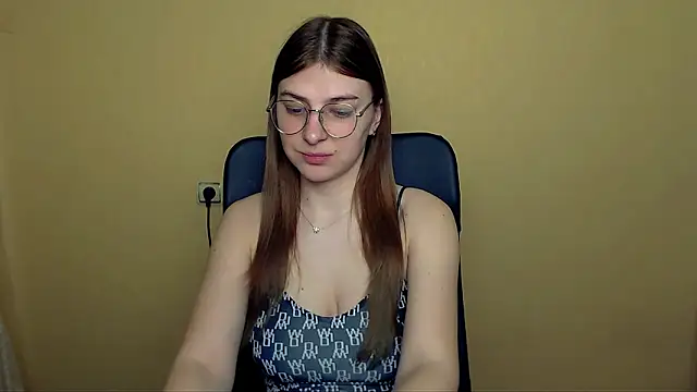 Luna Lush  online show from 04/08/26, 08:14