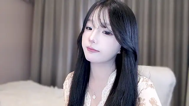 Snapshot of Legend-Night chatting on 12/23/24, 05:32 Legend-Night online show from 12/23/24, 05:32