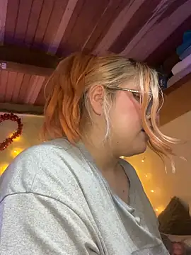 SophiaWeestt99 online show from 02/26/26, 03:05