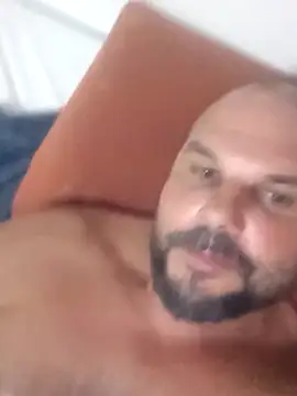 Snapshot of Javierchico chatting on 07/19/26, 05:33 Javierchico online show from 07/19/26, 05:33