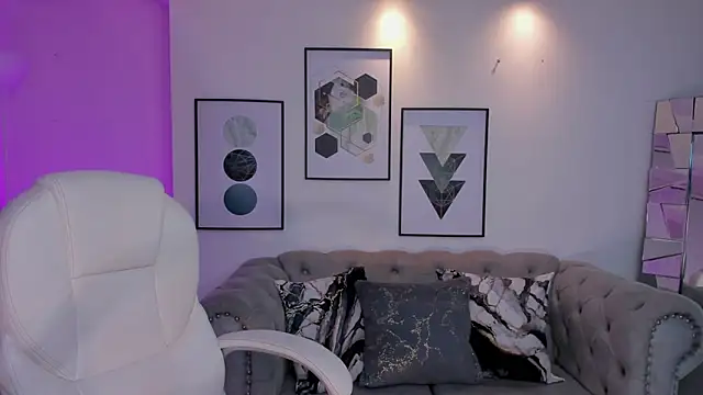 Shantaall  online show from 02/25/25, 07:36