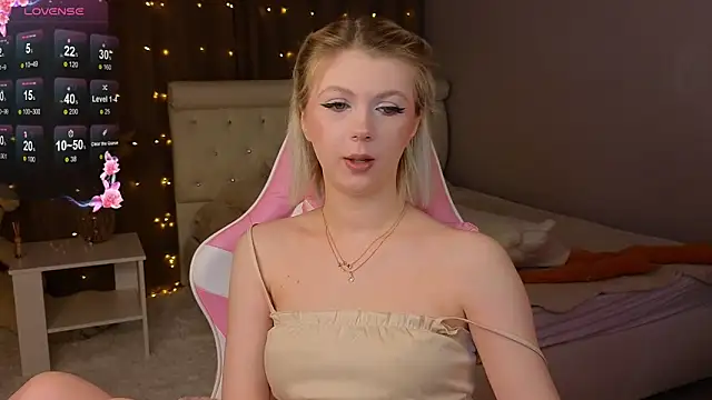 Snapshot of barbieee_b chatting on 12/20/24, 01:00 barbieee b online show from 12/20/24, 01:00