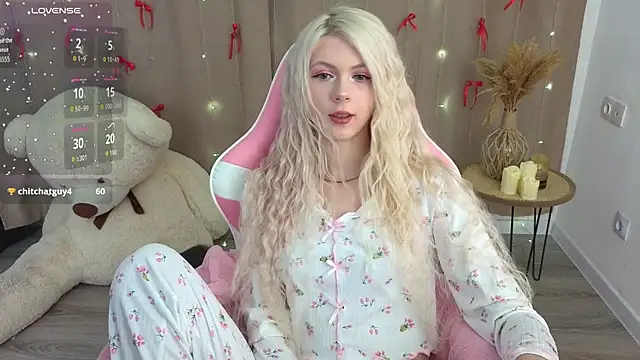 Snapshot of barbieee_b chatting on 07/30/26, 12:09 barbieee b online show from 07/30/26, 12:09