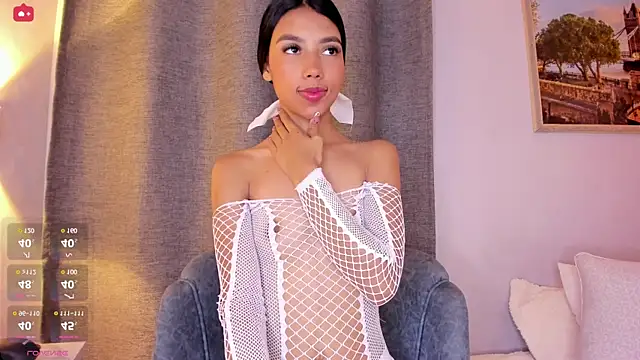 Snapshot of Little_caprice_x chatting on 02/10/25, 07:17 Little caprice x online show from 02/10/25, 07:17