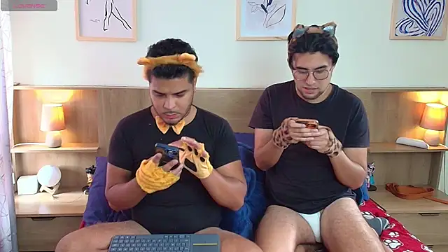 thiagowes online show from 10/31/25, 05:47