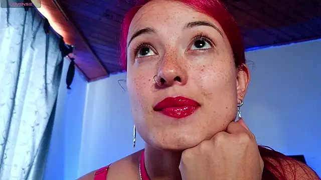 luccycollins  online show from 04/06/26, 03:13