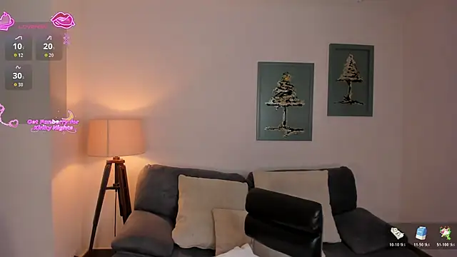 RebeccaHudson online show from 12/14/25, 11:20