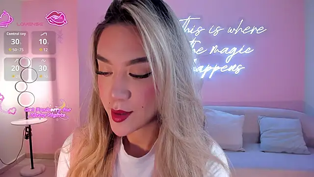 RebeccaHudson online show from 03/03/26, 08:15