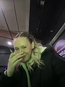 M1ssyk1ssy online show from 01/04/25, 11:17