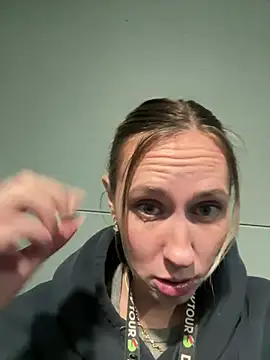 M1ssyk1ssy online show from 01/31/25, 06:36