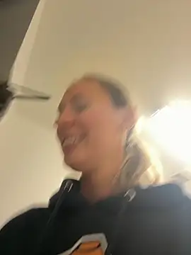 M1ssyk1ssy online show from 02/04/25, 10:02