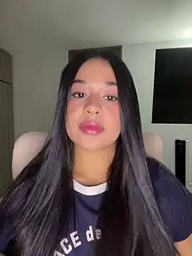 Snapshot of Aitana98_ chatting on 08/02/26, 01:15 Aitana98 online show from 08/02/26, 01:15