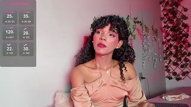 Snapshot of alexaa_cutee chatting on 12/27/24, 06:46 alexaa cutee online show from 12/27/24, 06:46