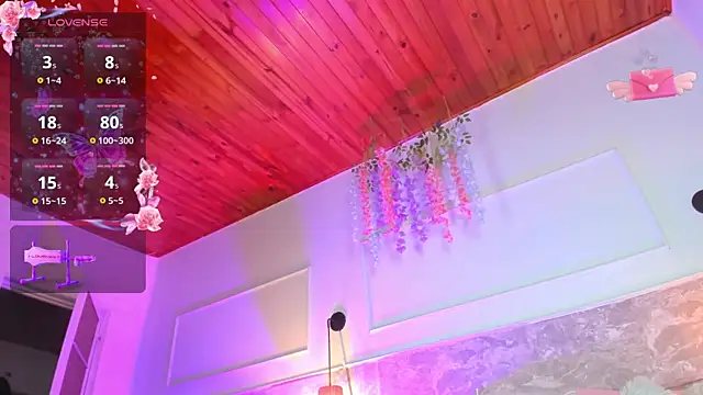 Snapshot of alexaa_cutee chatting on 04/12/26, 03:33 alexaa cutee online show from 04/12/26, 03:33