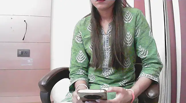 Snapshot of collage_hoty chatting on 03/12/25, 04:56 collage hoty online show from 03/12/25, 04:56