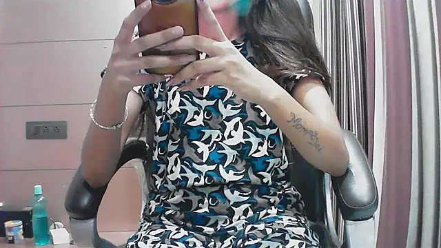 Snapshot of collage_hoty chatting on 09/16/25, 04:52 collage hoty online show from 09/16/25, 04:52