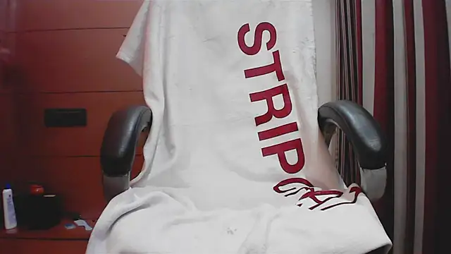 collage hoty online show from 12/17/25, 04:57