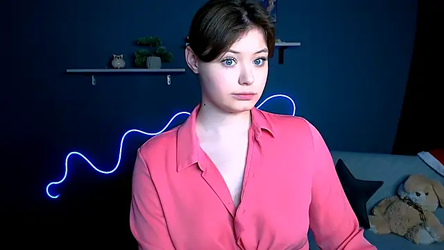 nikole kitt online show from 02/08/25, 08:10