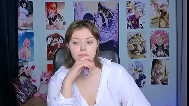 nikole kitt online show from 02/18/25, 01:54