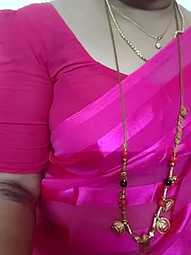 Snapshot of gaurika18 chatting on 09/13/25, 11:43 gaurika18 online show from 09/13/25, 11:43