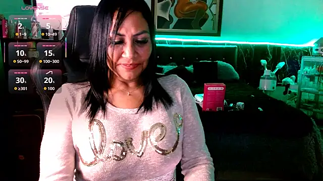 Snapshot of Demion_prince chatting on 12/21/25, 02:30 Demion prince online show from 12/21/25, 02:30