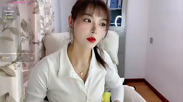 Snapshot of NINIbaby-99 chatting on 02/27/25, 04:52 NINIbaby-99 online show from 02/27/25, 04:52