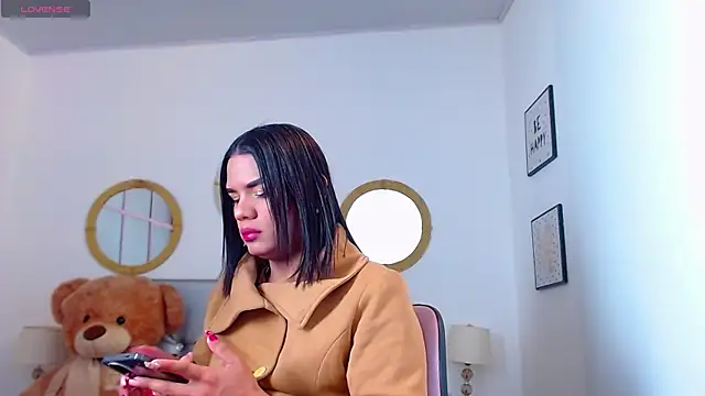 Snapshot of zoe_hecate_sexx chatting on 10/24/25, 12:41 zoe hecate sexx online show from 10/24/25, 12:41