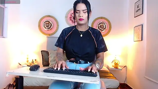 zoe hecate sexx online show from 04/16/26, 07:25