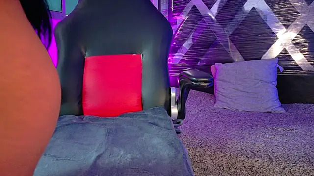 meggan 77 online show from 04/05/26, 04:37