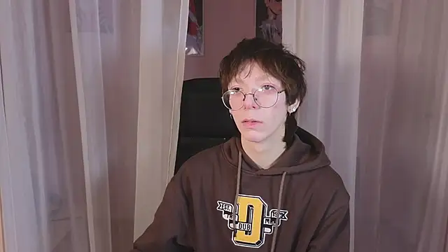 Snapshot of TommieH chatting on 01/21/25, 05:49 TommieH online show from 01/21/25, 05:49