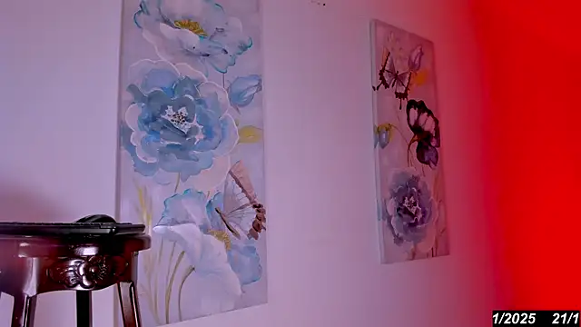 Snapshot of Keila_Mendoza chatting on 11/21/25, 12:26 Keila Mendoza online show from 11/21/25, 12:26