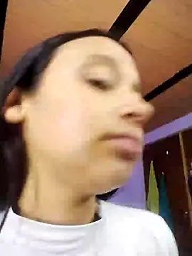 Snapshot of emma_ambar chatting on 01/12/25, 12:07 emma ambar online show from 01/12/25, 12:07