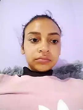 Snapshot of emma_ambar chatting on 03/18/25, 01:10 emma ambar online show from 03/18/25, 01:10