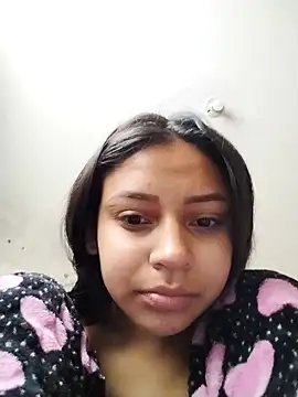 Snapshot of emma_ambar chatting on 10/10/25, 04:39 emma ambar online show from 10/10/25, 04:39