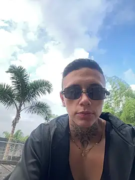 Snapshot of _PhillipBrown chatting on 01/11/25, 12:18 PhillipBrown online show from 01/11/25, 12:18